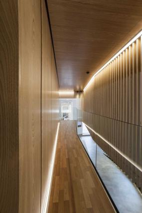 写字楼走廊吊顶装修效果图片