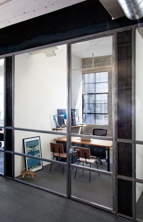 最新老总办公室装饰设计效果图片欣赏