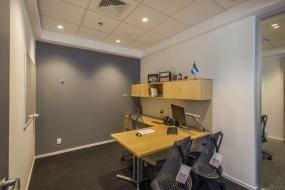 老板办公室装修风格吊顶设计效果图