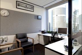 老板办公室软包背景墙设计图