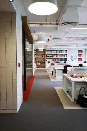 时尚混搭风格办公室装修图库