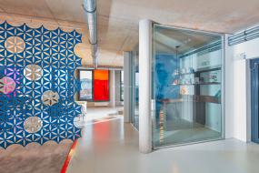 最新小型办公室简约室内装修图片