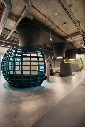 loft风格小型写字楼室内空间设计图片