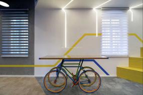 科技公司办公室最新室内装饰设计效果图片