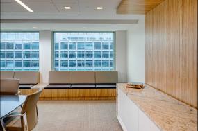 投资公司办公室设计装饰图片