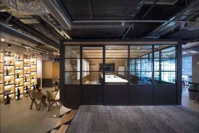 最新贸易公司办公室室内装饰设计图片