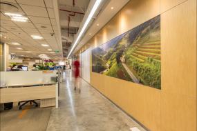 稳重厚重办公室室内装饰效果图片