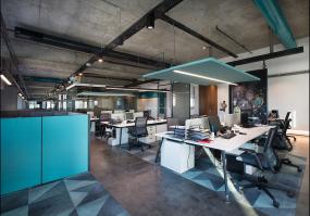 最新稳重厚重办公室室内设计图片