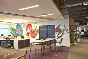 稳重厚重办公室装修设计效果图大全