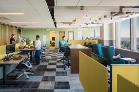 稳重厚重办公室设计与装修效果图