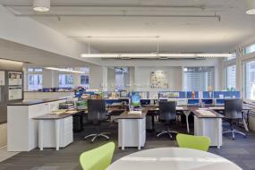 开放式办公室装饰室内效果图