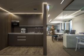 创意风格办公室装修高清效果图