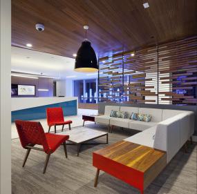 贸易公司前台装修实物图片