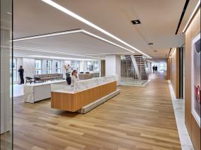 最新培训教育公司前台设计装饰效果图