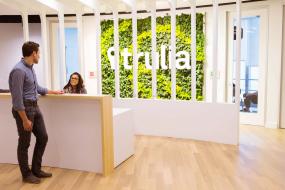 最新电影公司前台装饰效果图