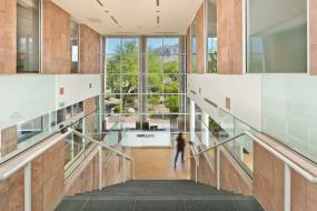 传媒文化公司前台装修图片