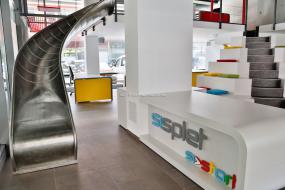 最新电影公司前台效果图