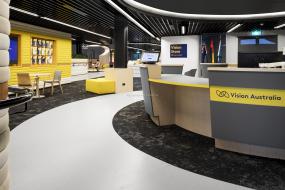 2018年服装公司前台装修效果图