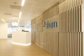 2018服装公司前台装修效果图