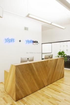 体育运动公司前台设计装修效果图片大全