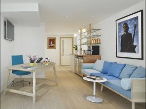 体育运动公司前台装修效果图