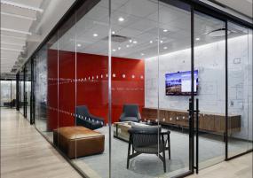 贸易公司玻璃隔断装饰装修图片