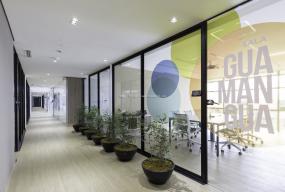 传媒文化公司玻璃隔断装修高清图片大全