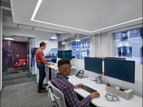 高端外国公司玻璃隔断装修图片