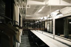 贸易公司吊顶装潢设计图片