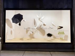 服装店橱窗设计装饰图