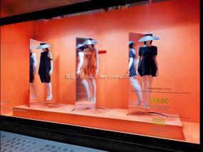 服装店橱窗设计效果图