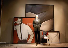 高档服装店橱窗装修效果图大全