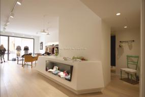 小型女装店精装修设计图片