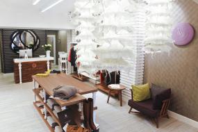 小型女装店装修实景图图片大全