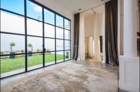 中型女装店设计效果图