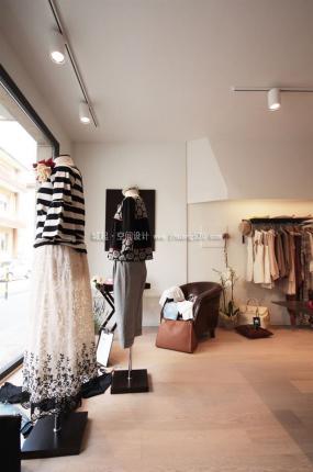 小型女装店设计装修效果图片