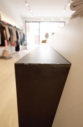 小型女装店装修设计图片