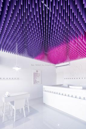 国外美甲店装修实物图片