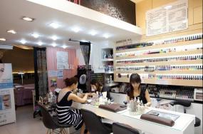 国外美甲店装修方案效果图