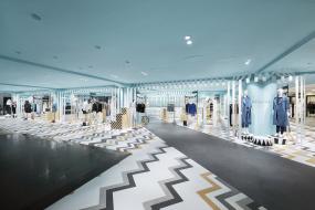 品牌女装店设计装潢图片