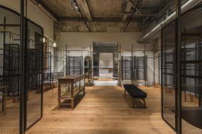 品牌女装店装饰设计图