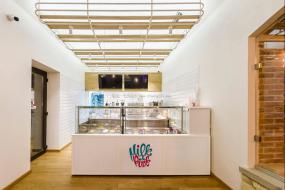 高档冰淇淋加盟店装修图片大全