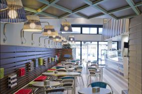 最新冰淇淋加盟店装修设计效果图