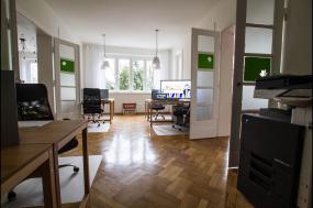 写字楼木地板装修实物图片