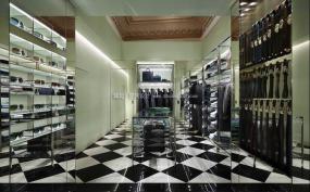 男装专卖店装饰图片