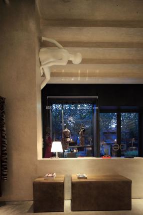 品牌女装专卖店设计效果图