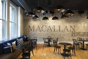 办公室三层实木地板装修实景图图片