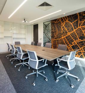 办公隔断装潢图片