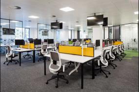 办公室玻璃门装修实景图片