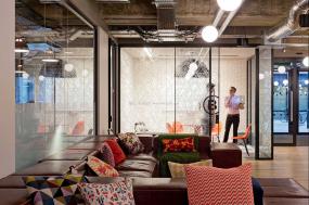 办公室玻璃隔墙装饰效果图片库